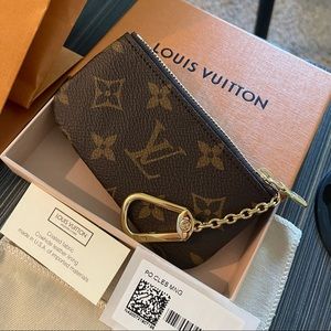 LOUIS VUITTON KEY POUCH MONOGRAM
